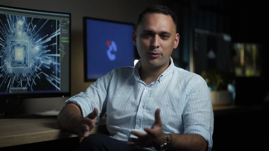 Inocode team member speaking in the team video